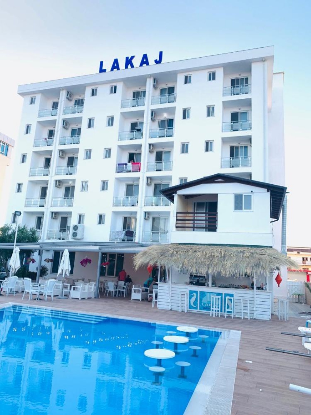 Hotel Lakaj