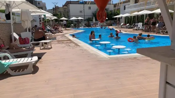 Hotel Lakaj 5